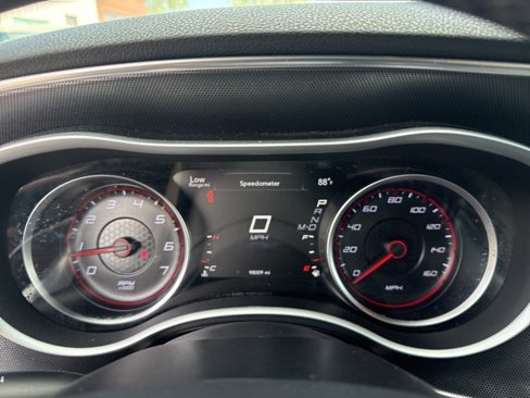 Used 2018 Dodge Charger R/T image 25
