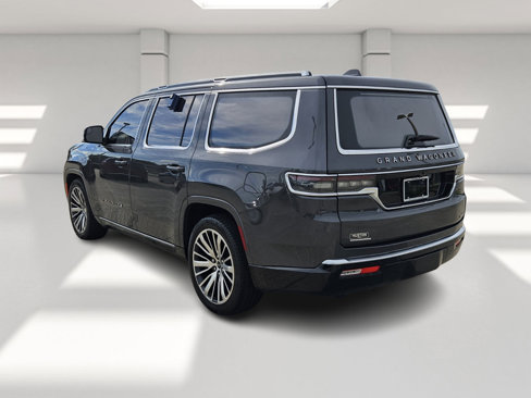 Used 2023 Jeep Grand Wagoneer Series III image 3