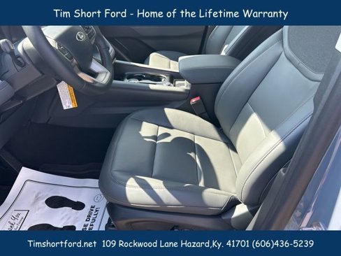 New 2025 Ford Explorer Active image 10