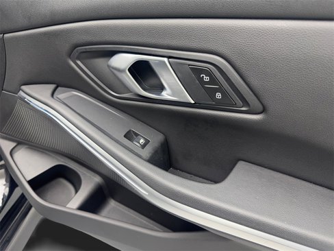 Used 2025 BMW 330i Sedan image 49
