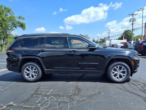 Used 2021 Jeep Grand Cherokee L Limited image 27
