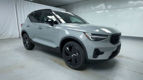 New 2026 Volvo XC40 B5 Ultra w/ Climate Package image 16