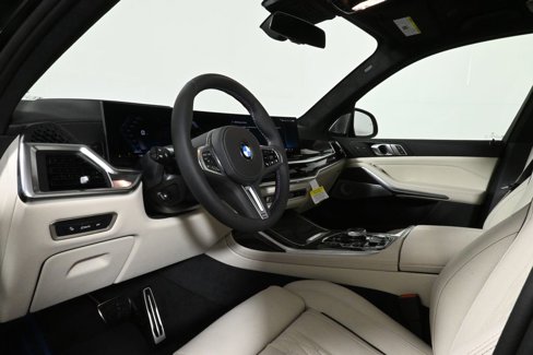 New 2026 BMW X7 M60i image 15