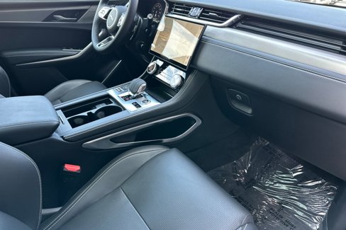 Used 2025 Jaguar F-PACE R-Dynamic S image 17