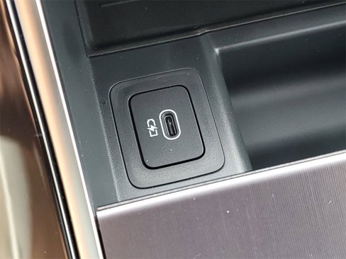 New 2026 Land Rover Range Rover Velar Dynamic SE image 23