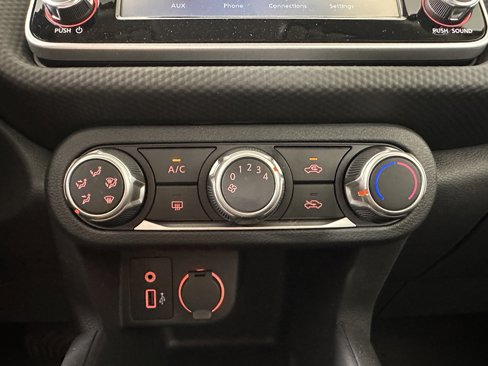 New 2024 Nissan Kicks S image 20