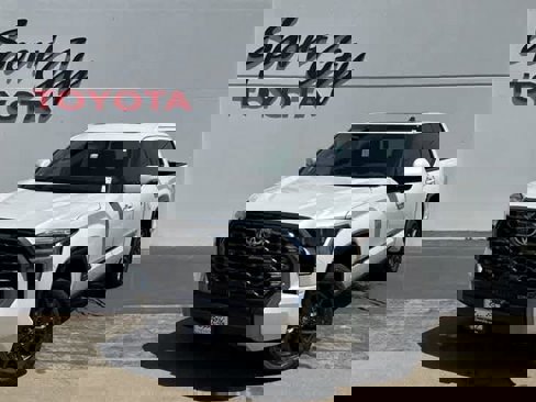 New 2025 Toyota Tundra Platinum image 1