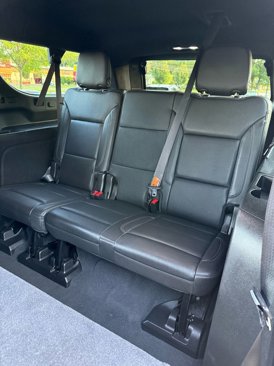 Used 2021 Chevrolet Suburban LT image 11