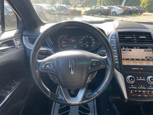 Used 2017 Lincoln MKC Premiere image 23