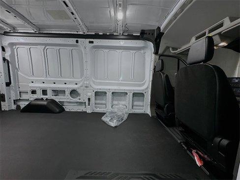 New 2025 Ford Transit 250 148 Medium Roof image 27