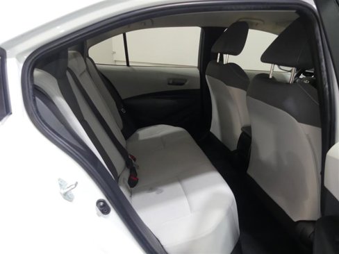 Used 2022 Toyota Corolla LE image 27