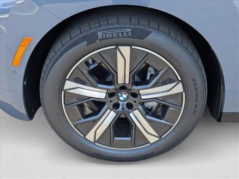 New 2026 BMW iX xDrive45 image 9