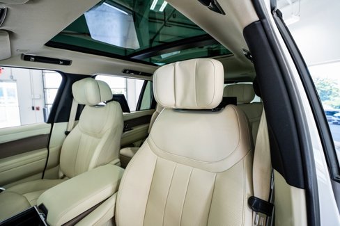 Used 2025 Land Rover Range Rover Long Wheelbase Autobiography image 36