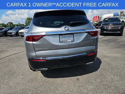 Used 2024 Buick Enclave Essence image 17