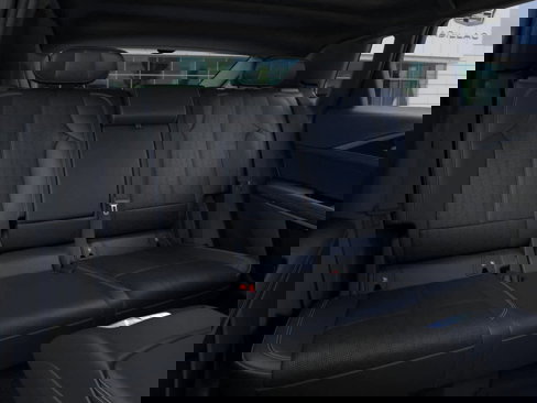 New 2026 Cadillac Lyriq V image 32