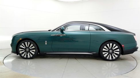 Used 2024 Rolls-Royce Spectre w/ Spectre Launch Package image 2