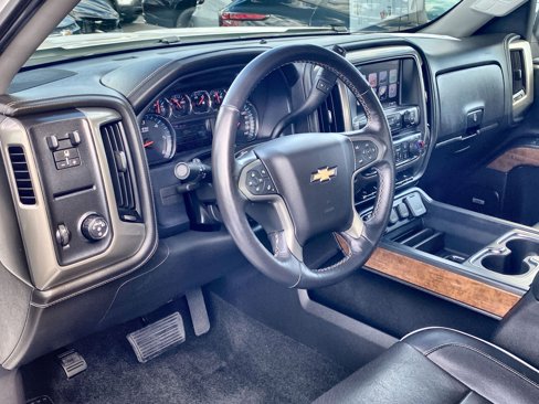 Used 2018 Chevrolet Silverado 1500 High Country image 11