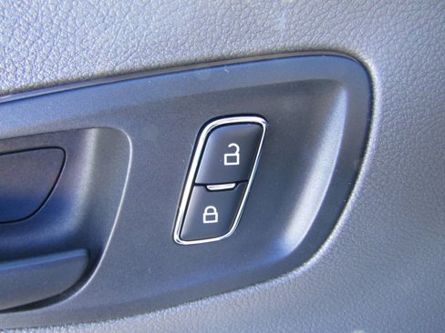 Used 2024 Ford E-Transit Low Roof image 22
