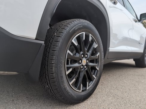 New 2026 Chevrolet Traverse LT w/ Sun and Wheel Package image 7