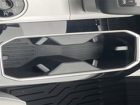 New 2025 Mitsubishi Outlander SE image 22
