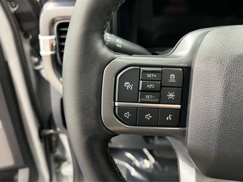 Used 2025 Ford F250 Lariat w/ Lariat Ultimate Package image 17