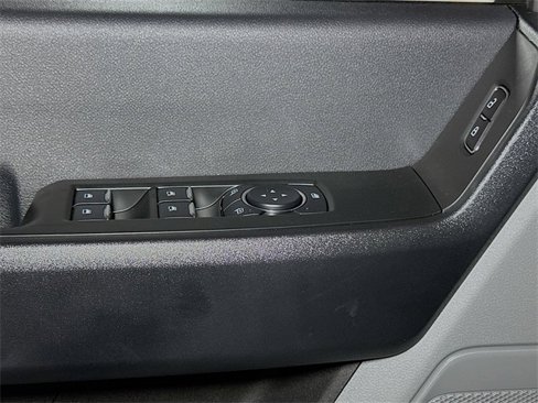 New 2026 Ford F350 4x4 Crew Cab DRW Super Duty image 12