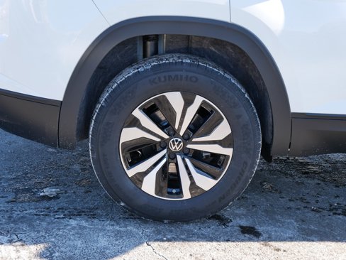 New 2025 Volkswagen Atlas Cross Sport SE image 5