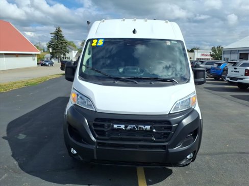 Used 2025 RAM ProMaster 2500 w/ Convenience Group image 2