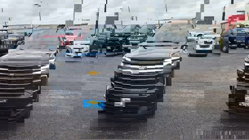 New 2026 Chevrolet Traverse LT image 3