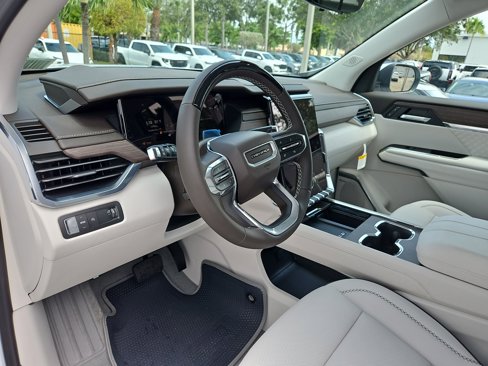 New 2026 GMC Acadia Denali w/ Super Cruise Package image 17