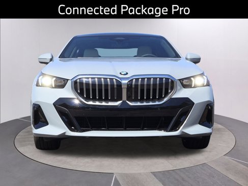 New 2026 BMW 530i xDrive w/ Executive Package image 3