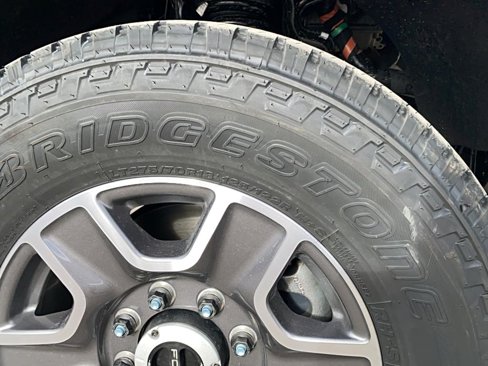 New 2025 Ford F350 Lariat w/ FX4 Off-Road Package image 3