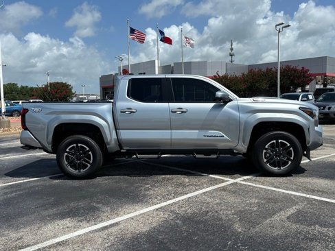 New 2025 Toyota Tacoma TRD Sport image 5