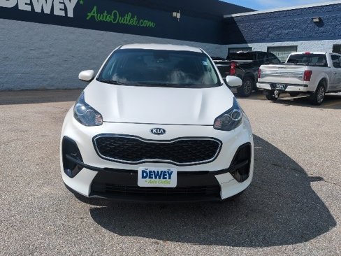 Used 2022 Kia Sportage LX image 8