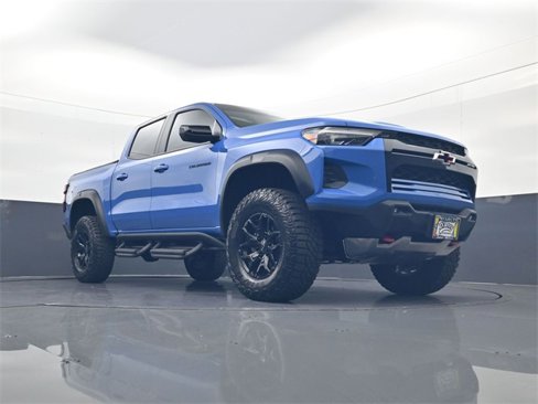 Used 2025 Chevrolet Colorado ZR2 w/ Technology Package image 23
