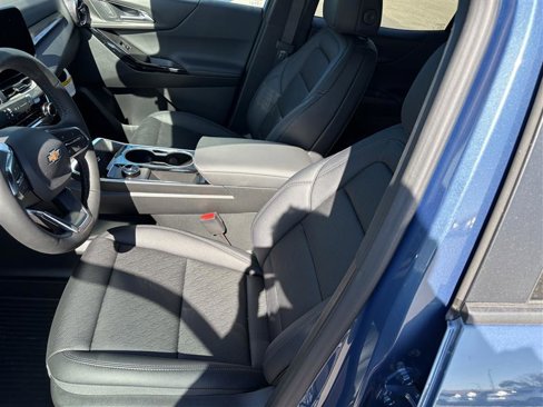 New 2026 Chevrolet Equinox LT w/ Convenience Package II image 6
