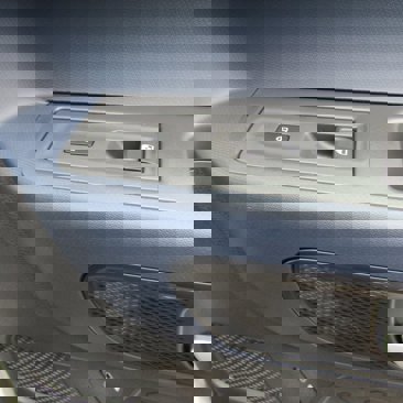 New 2025 Volkswagen ID. Buzz Pro S image 34