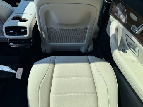 New 2026 Mercedes-Benz GLS 580 4MATIC image 23