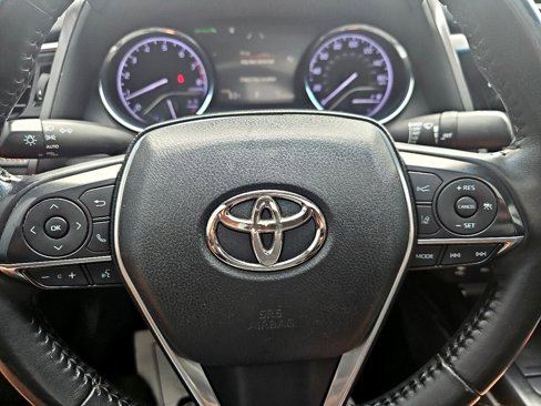 Used 2018 Toyota Camry XLE w/ Audio Package image 15