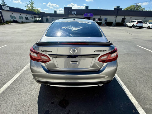 Used 2018 Nissan Altima 2.5 SR w/ SR Midnight Edition image 5