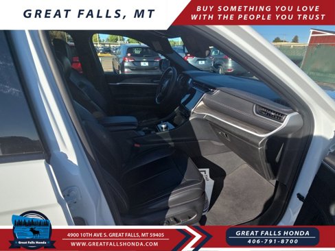 Used 2024 Jeep Grand Cherokee L Limited image 16