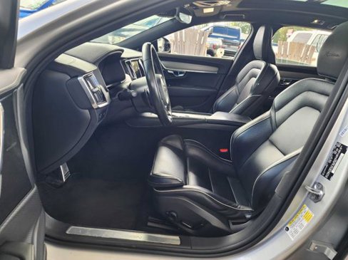Used 2020 Volvo S90 T6 R-Design image 11