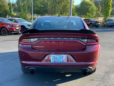 Used 2020 Dodge Charger SXT image 4