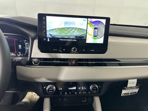 Used 2025 Mitsubishi Outlander SE image 21