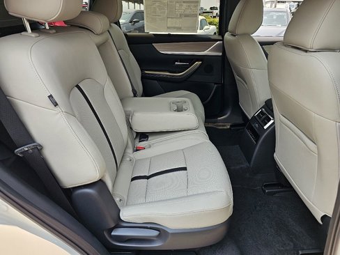 New 2025 MAZDA CX-70 Plug-In Hybrid w/ Premium Pkg image 13