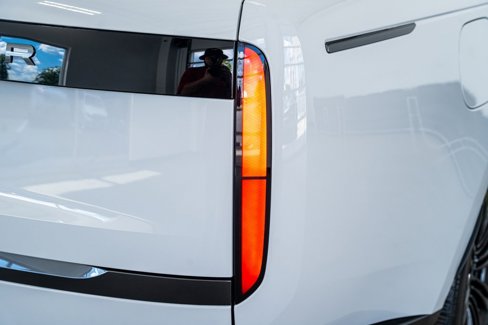 Used 2025 Land Rover Range Rover Long Wheelbase Autobiography image 26
