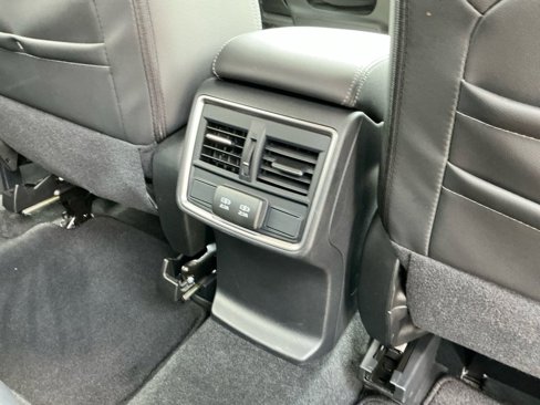 Used 2024 Subaru Forester Limited image 18