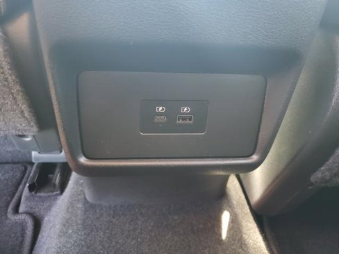 Used 2023 Nissan Rogue SV image 15