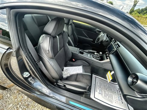 New 2025 Toyota GR86 Premium w/ Performance Package image 29
