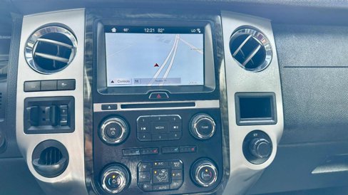Used 2016 Ford Expedition Limited image 18